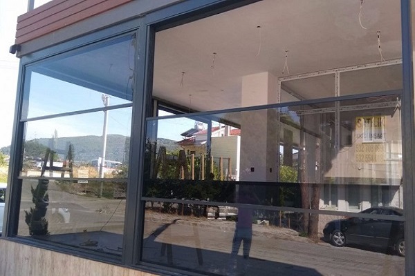 Guillotine Glass Systems